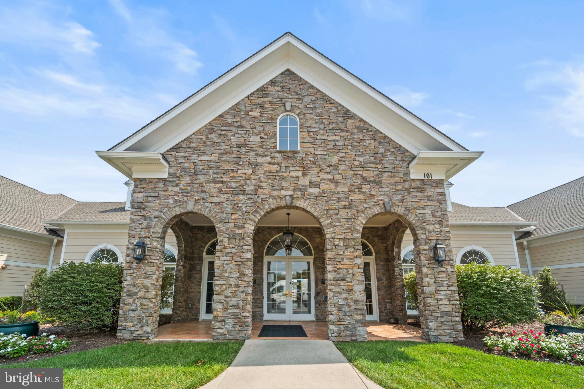 45 GOOSE CREEK CIRCLE