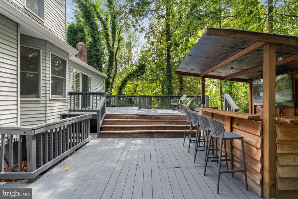 2211 AQUIA DRIVE