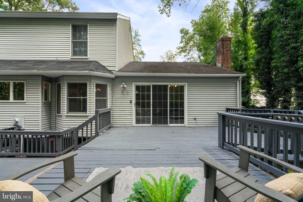 2211 AQUIA DRIVE