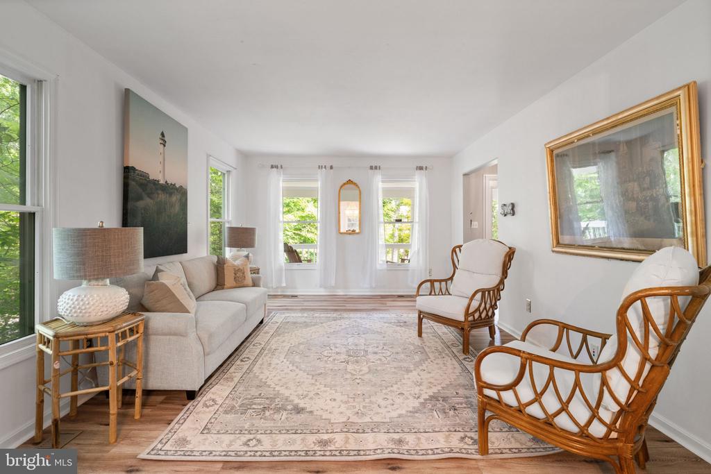 2211 AQUIA DRIVE