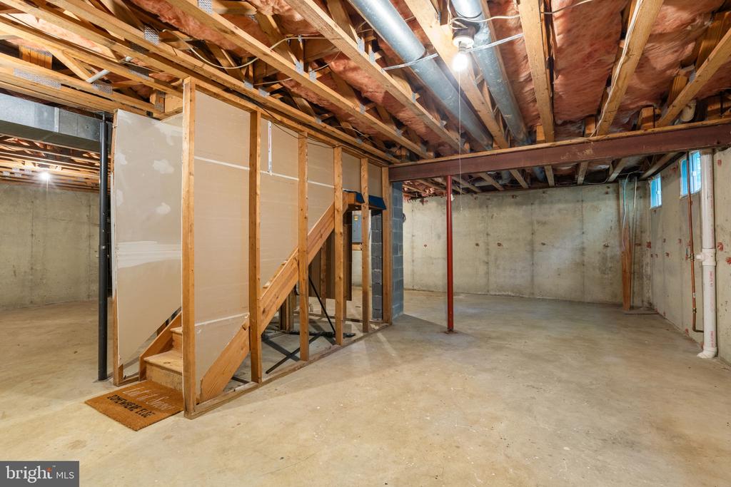2211 AQUIA DRIVE