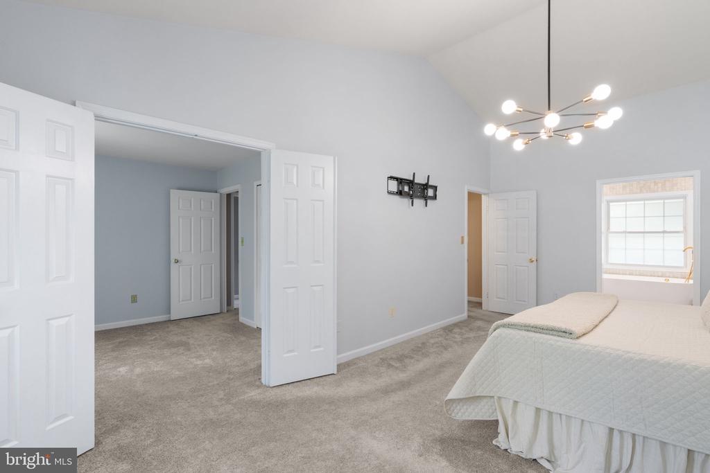 2211 AQUIA DRIVE