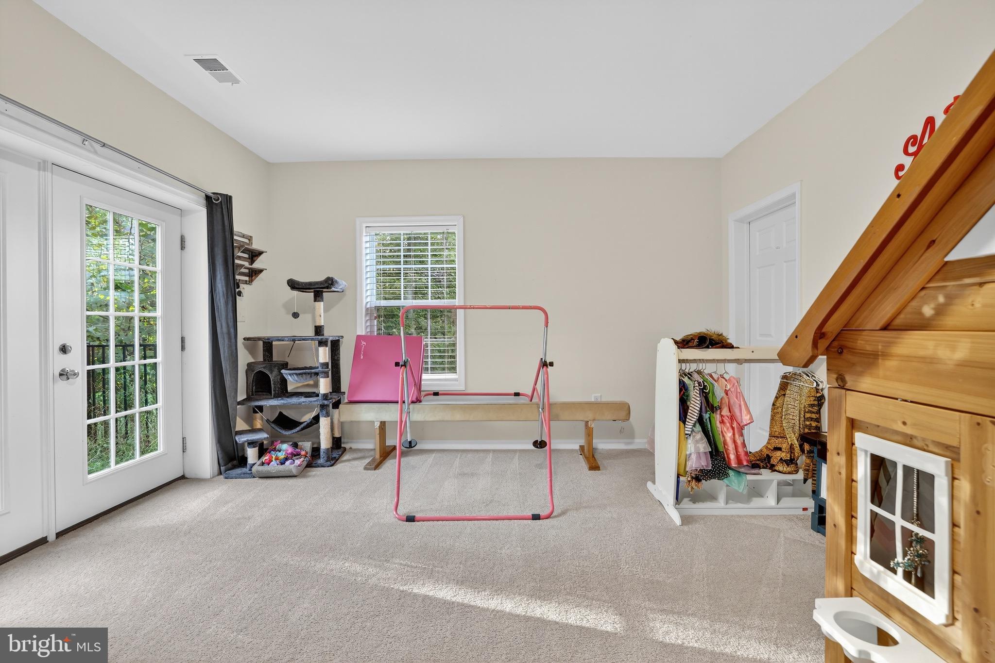 2225 CAMP GEARY LANE