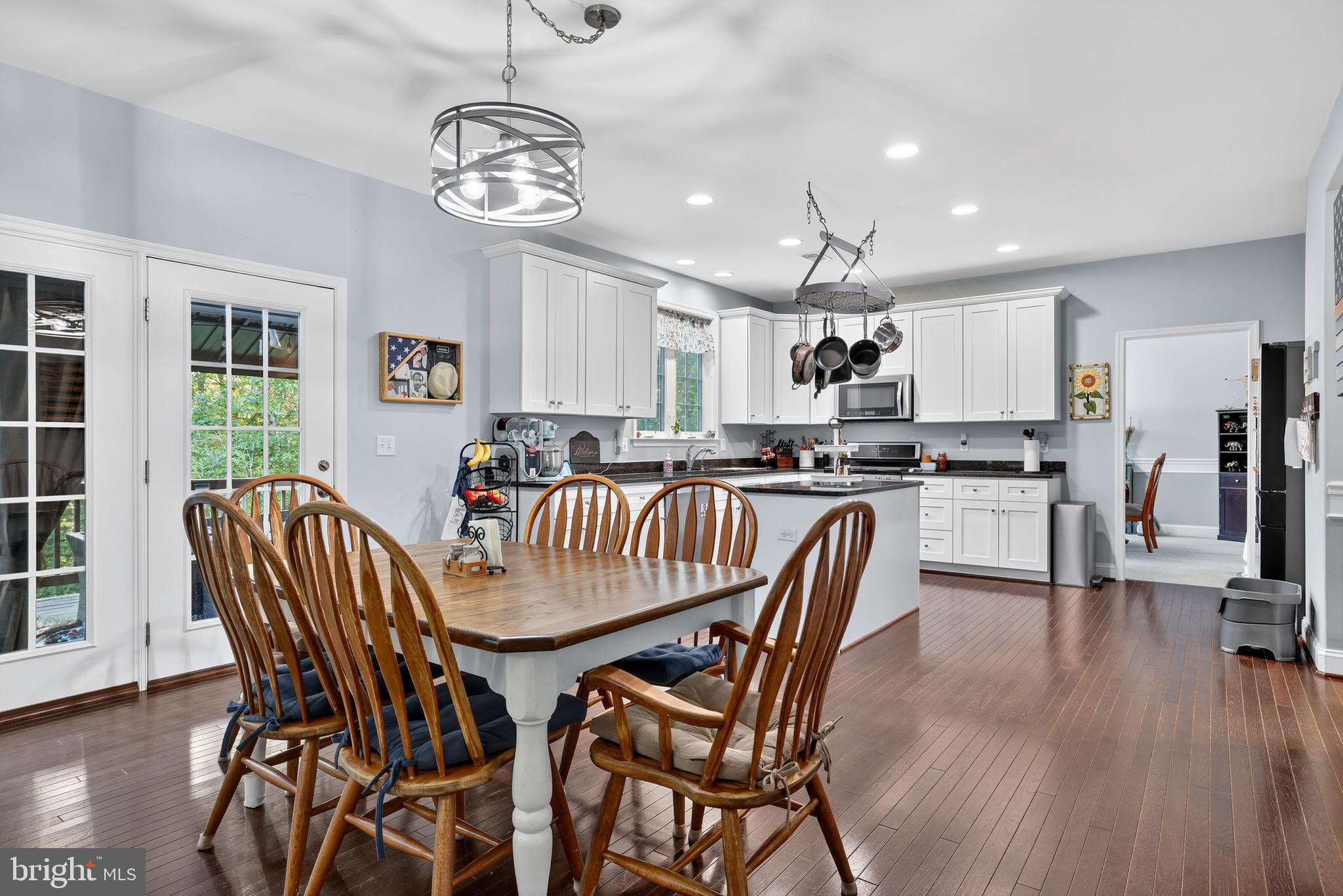 2225 CAMP GEARY LANE