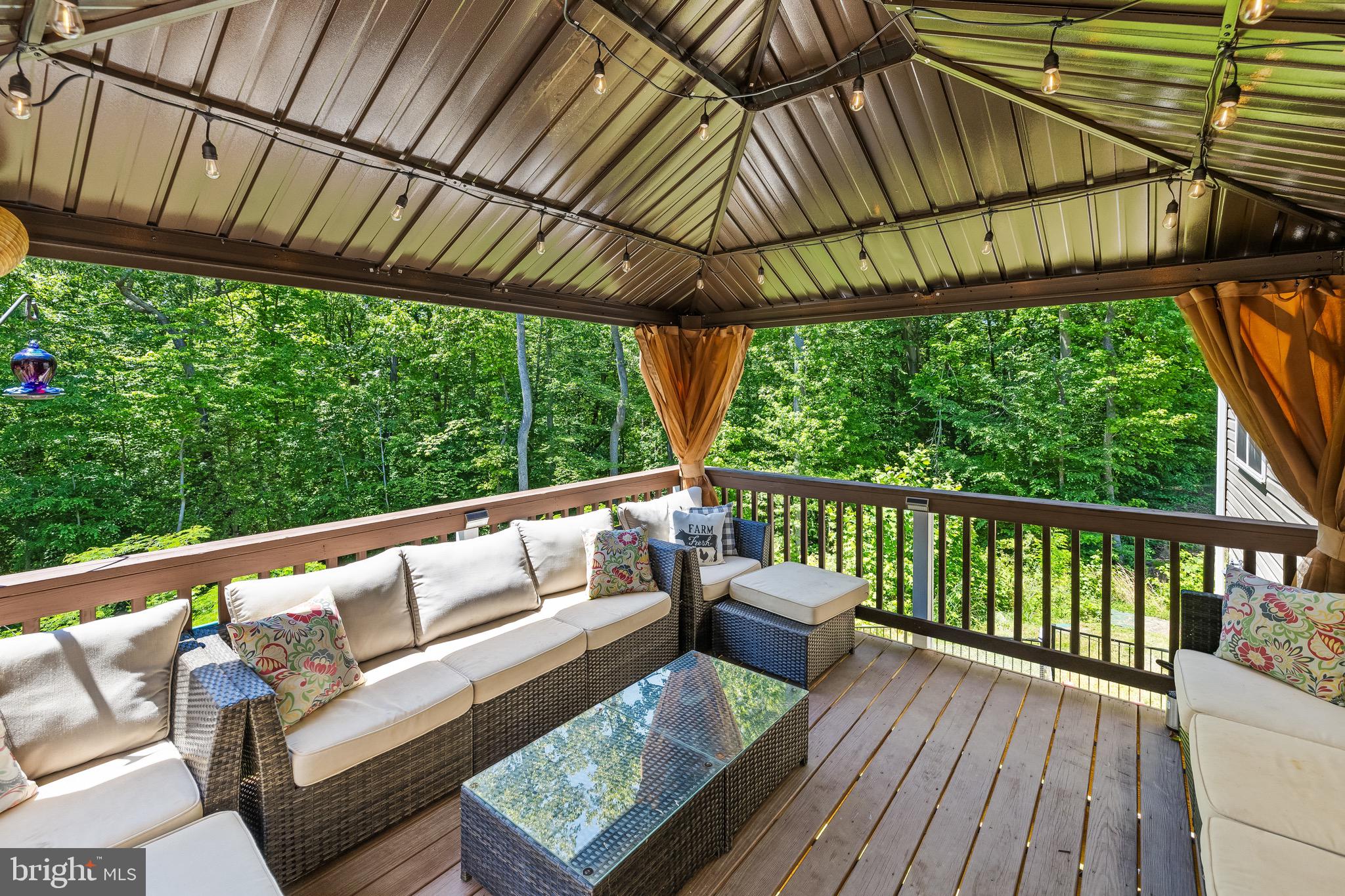 2225 CAMP GEARY LANE