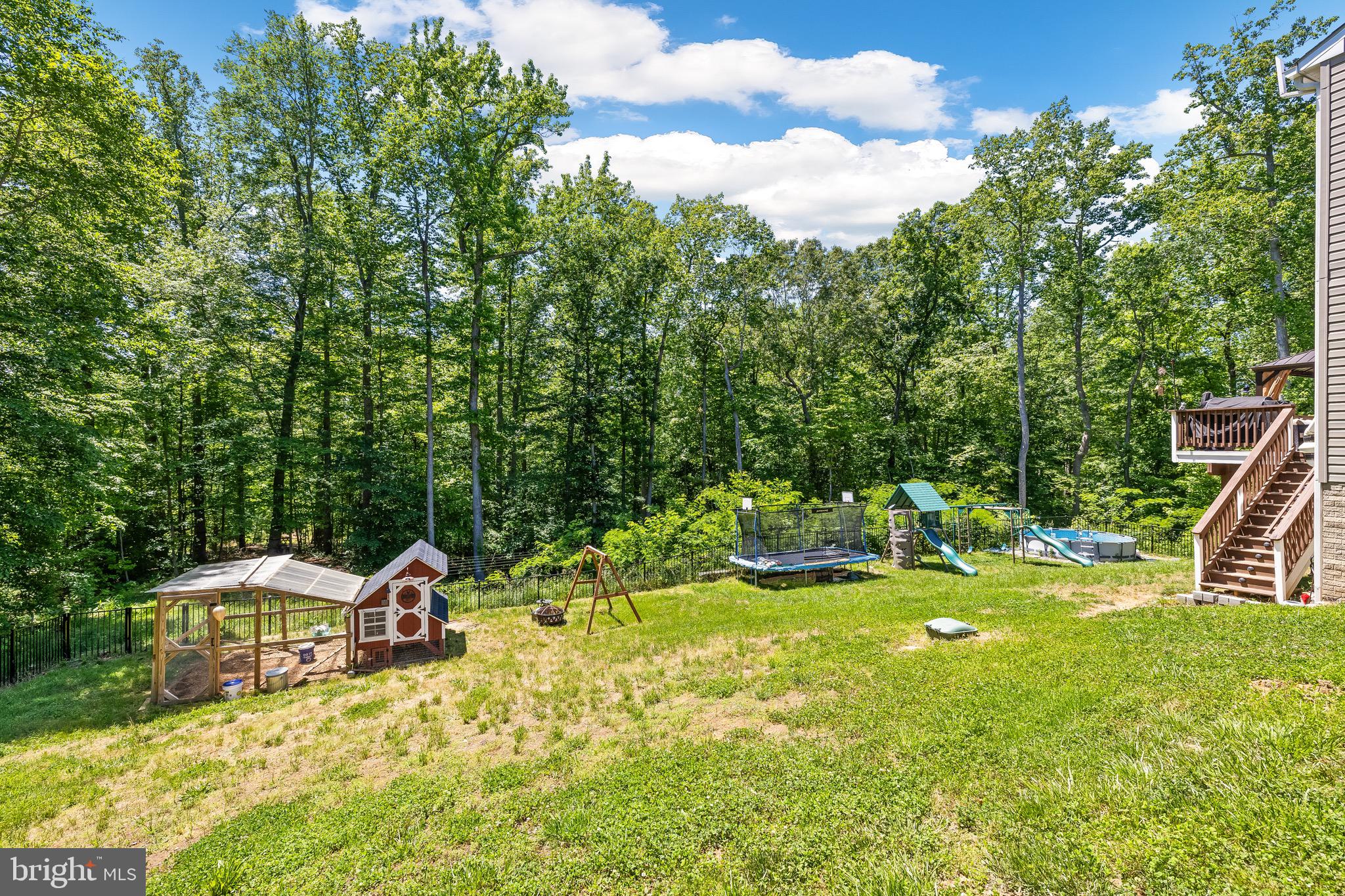 2225 CAMP GEARY LANE