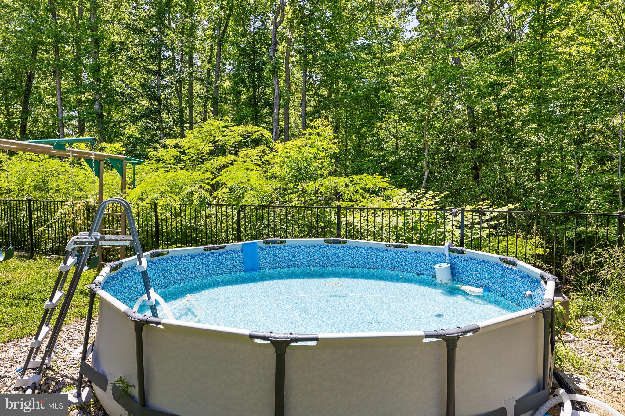 2225 CAMP GEARY LANE