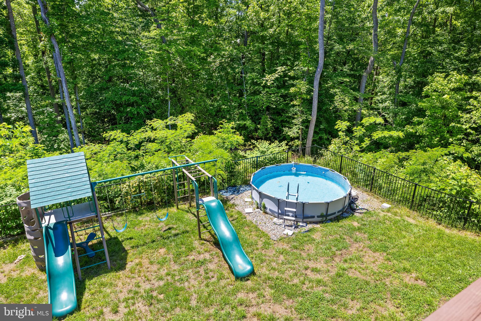 2225 CAMP GEARY LANE