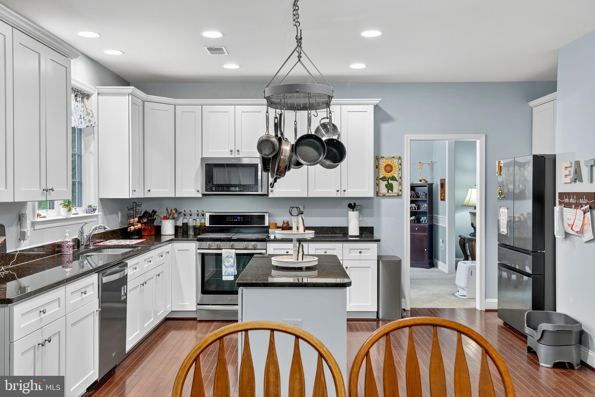 2225 CAMP GEARY LANE