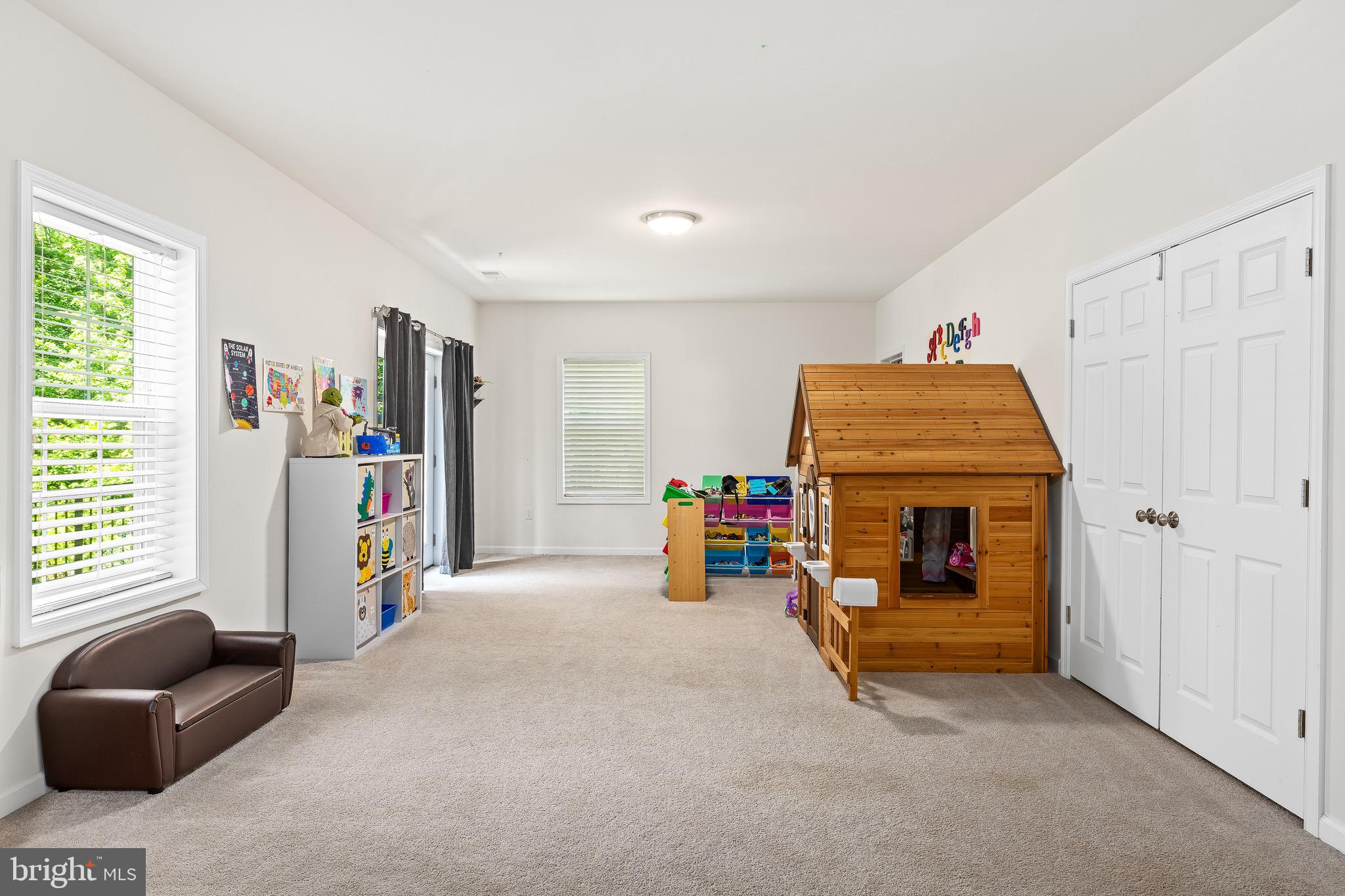 2225 CAMP GEARY LANE