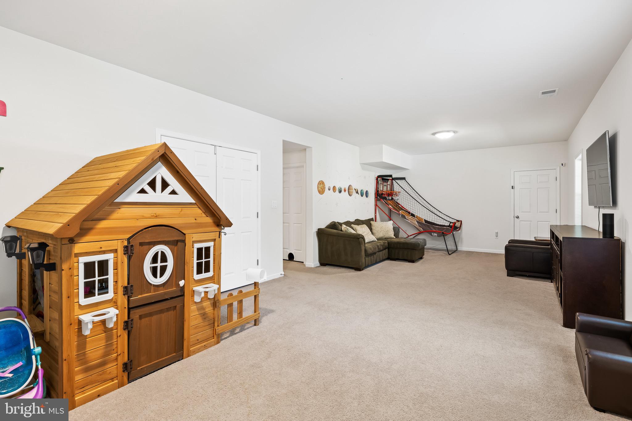 2225 CAMP GEARY LANE