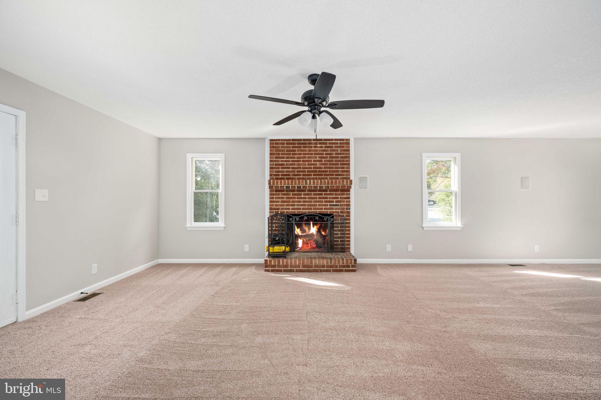 4 ENDICOTT LANE