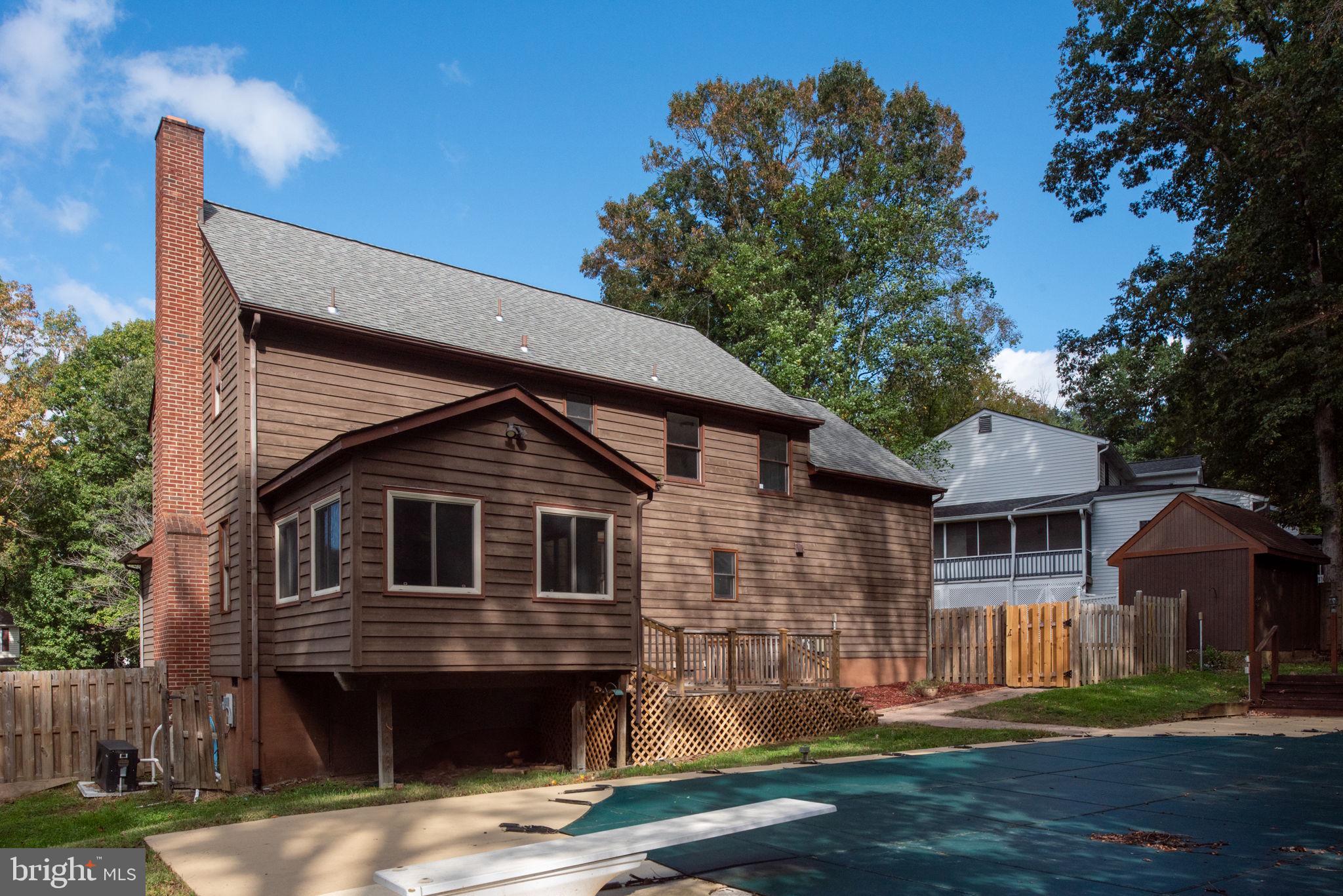 4 ENDICOTT LANE