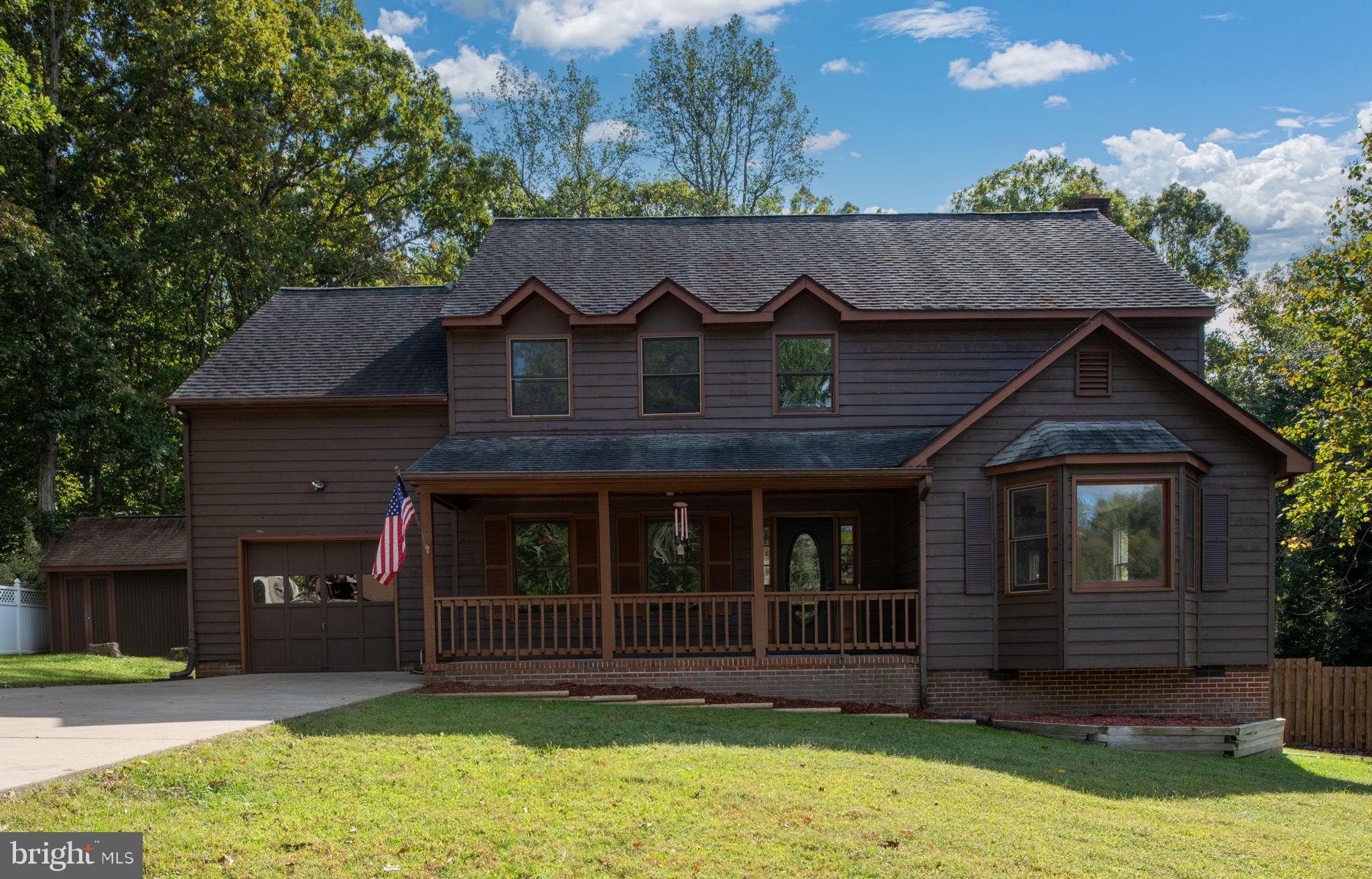 4 ENDICOTT LANE