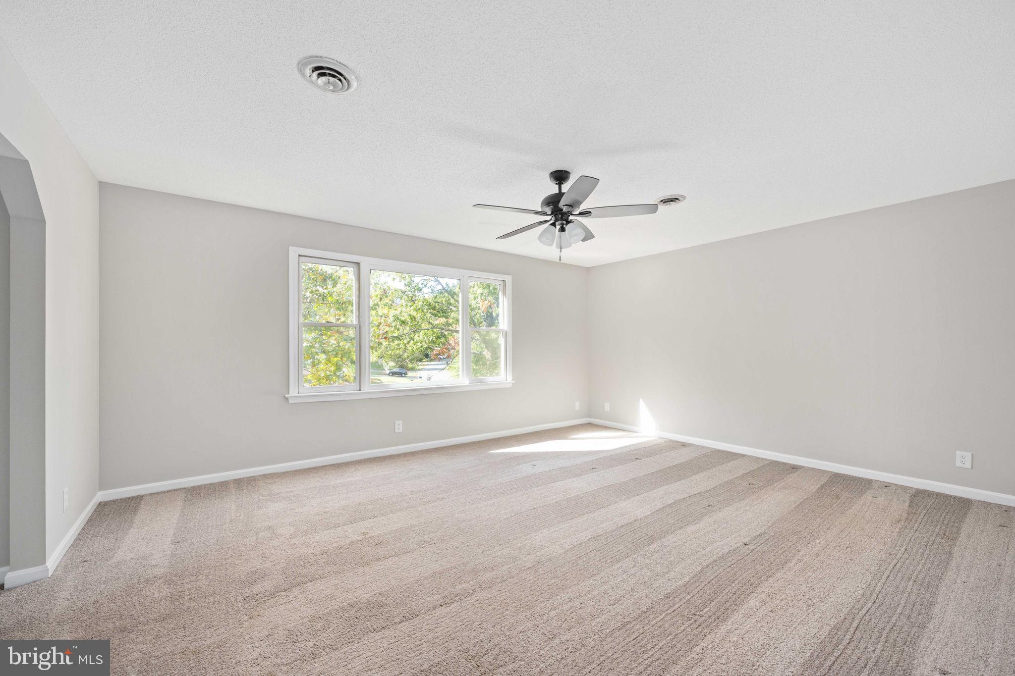 4 ENDICOTT LANE