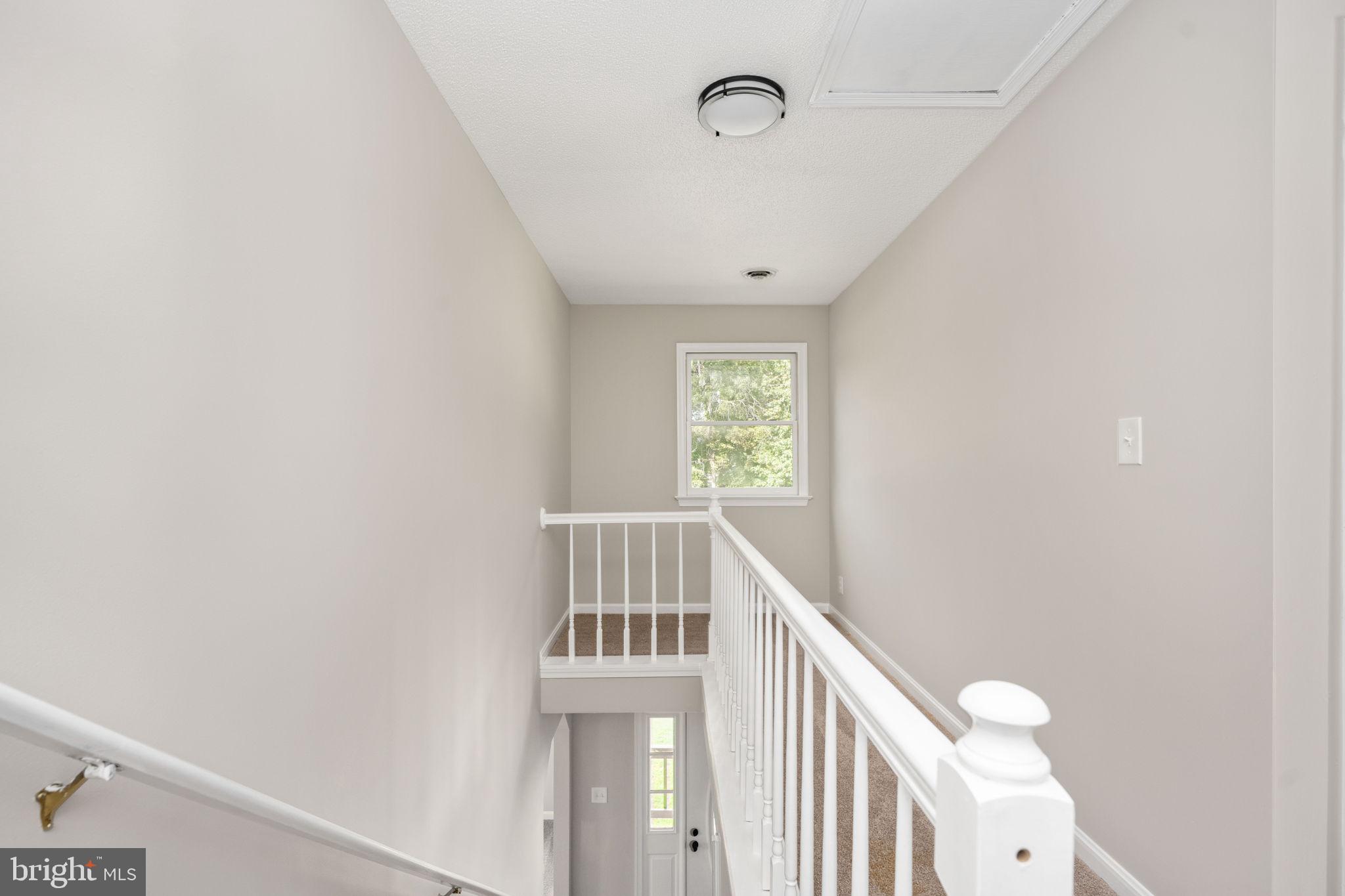 4 ENDICOTT LANE