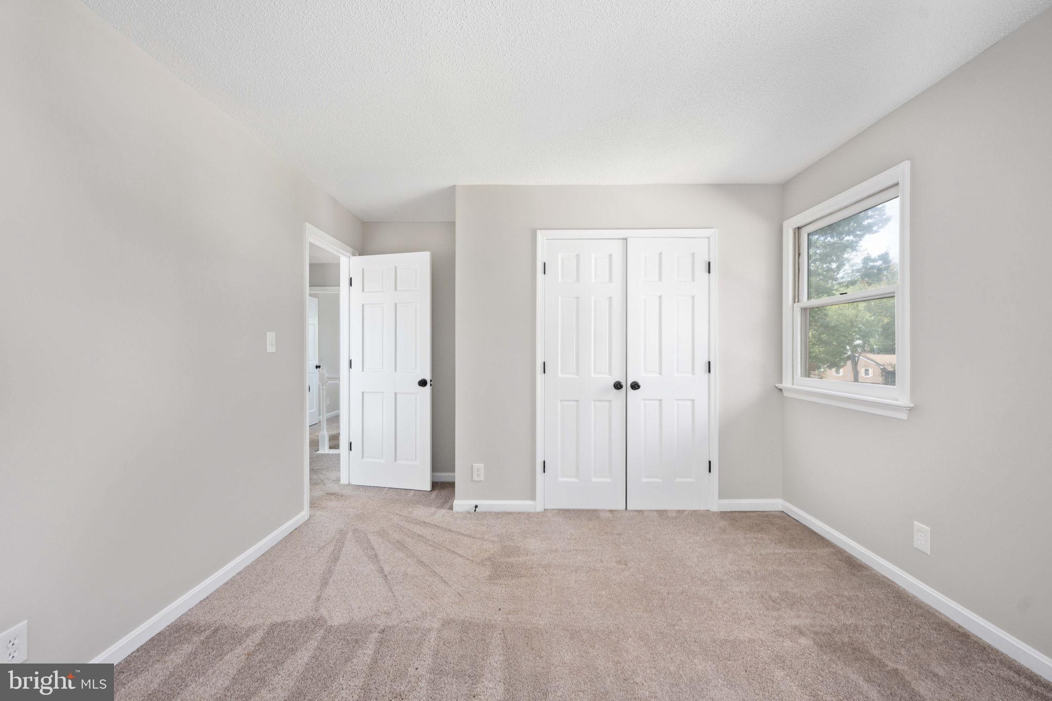 4 ENDICOTT LANE