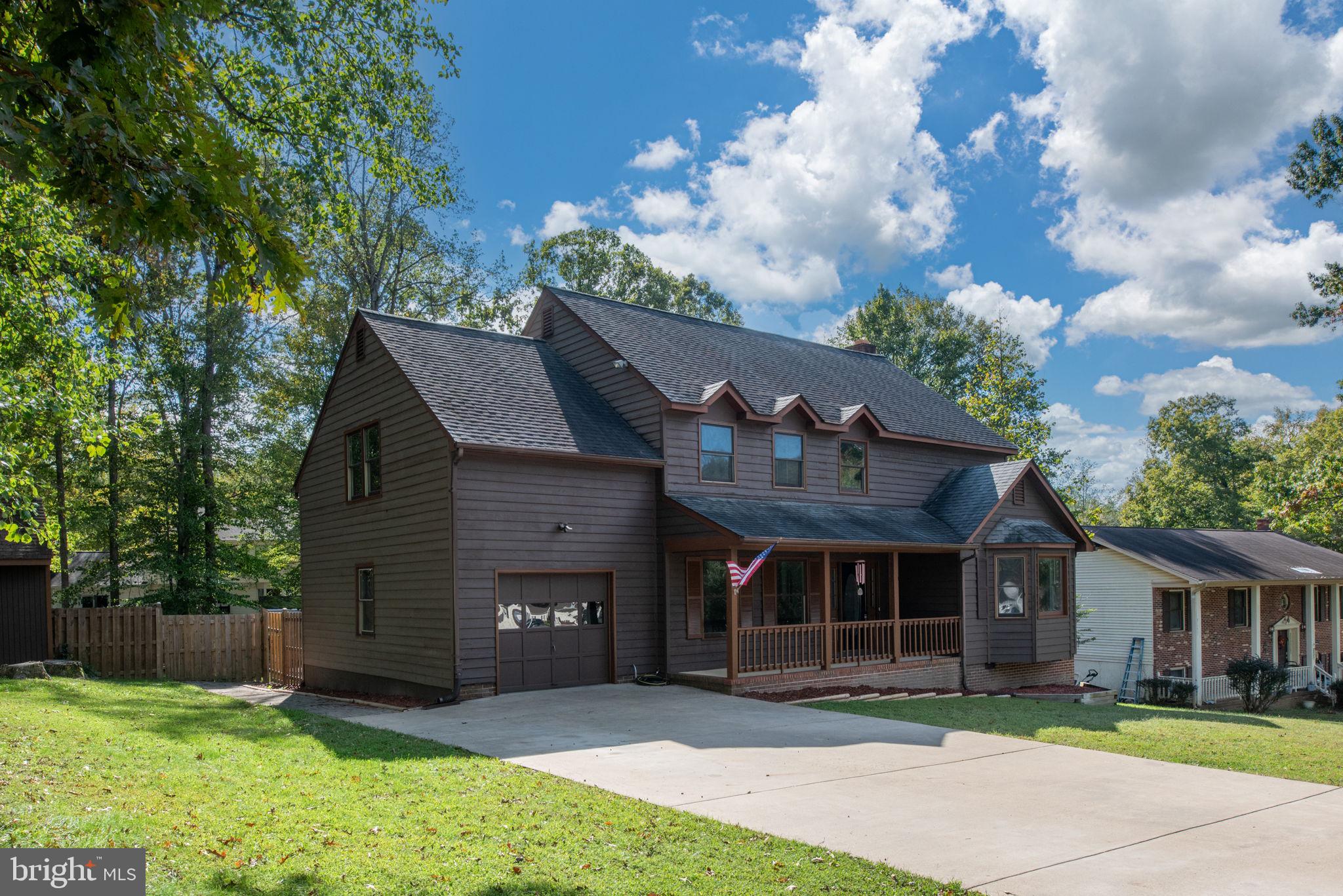 4 ENDICOTT LANE