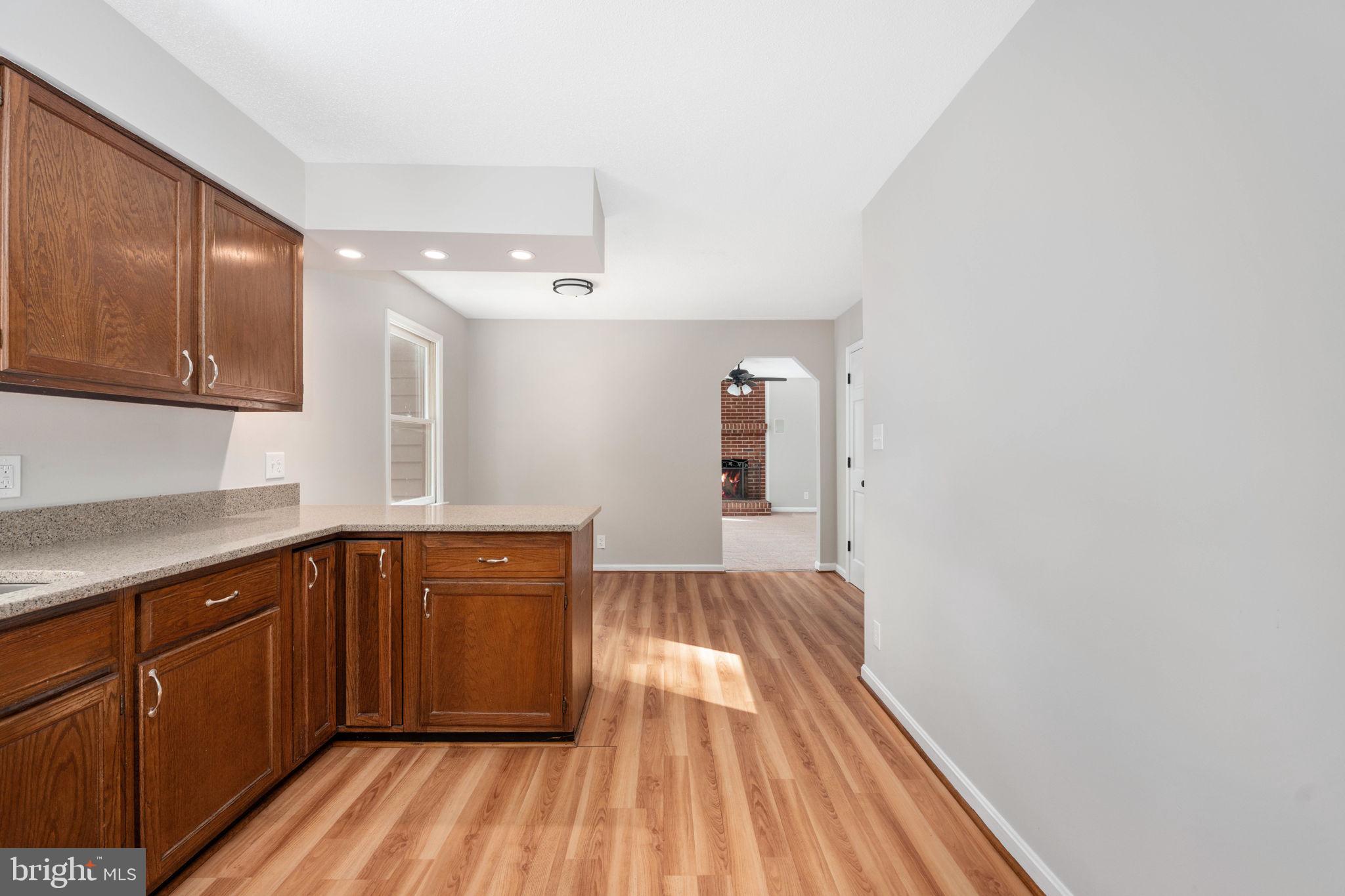 4 ENDICOTT LANE