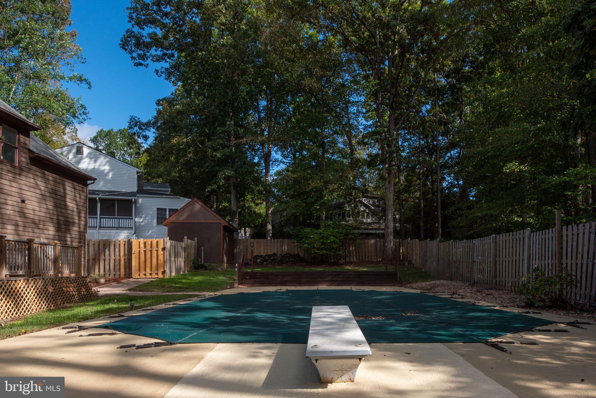 4 ENDICOTT LANE