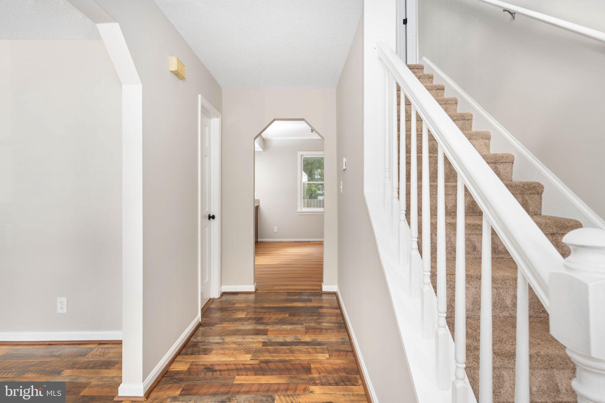 4 ENDICOTT LANE