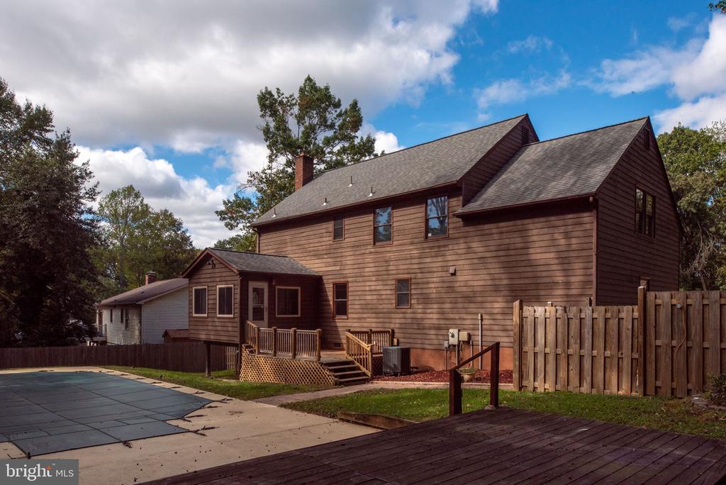 4 ENDICOTT LANE