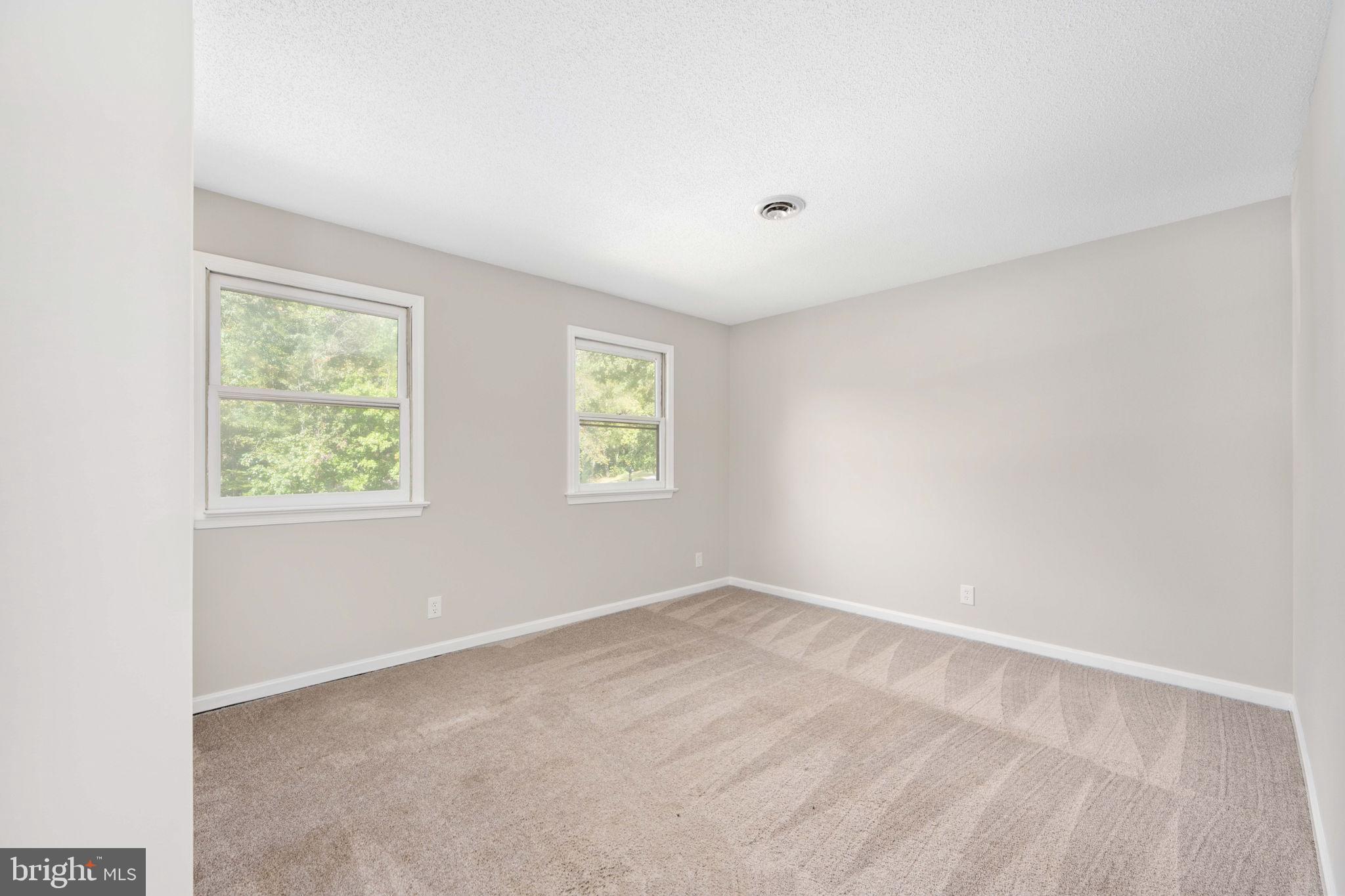 4 ENDICOTT LANE