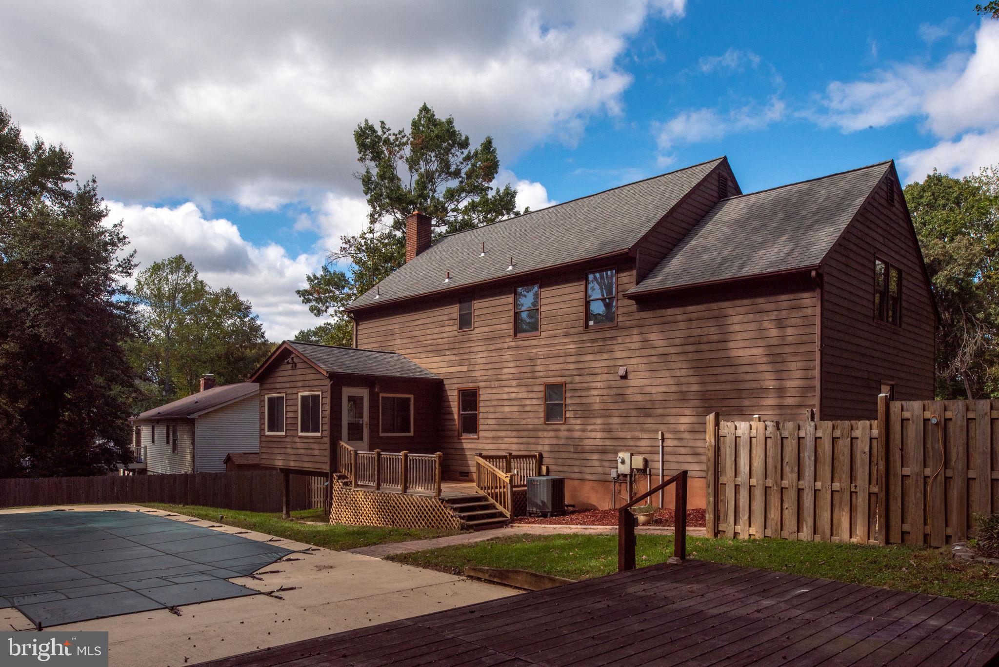 4 ENDICOTT LANE