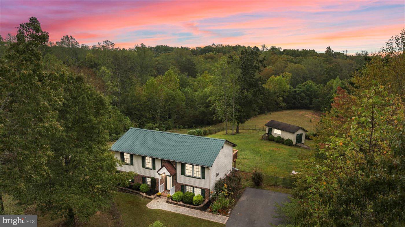 621 HOLLY CORNER ROAD