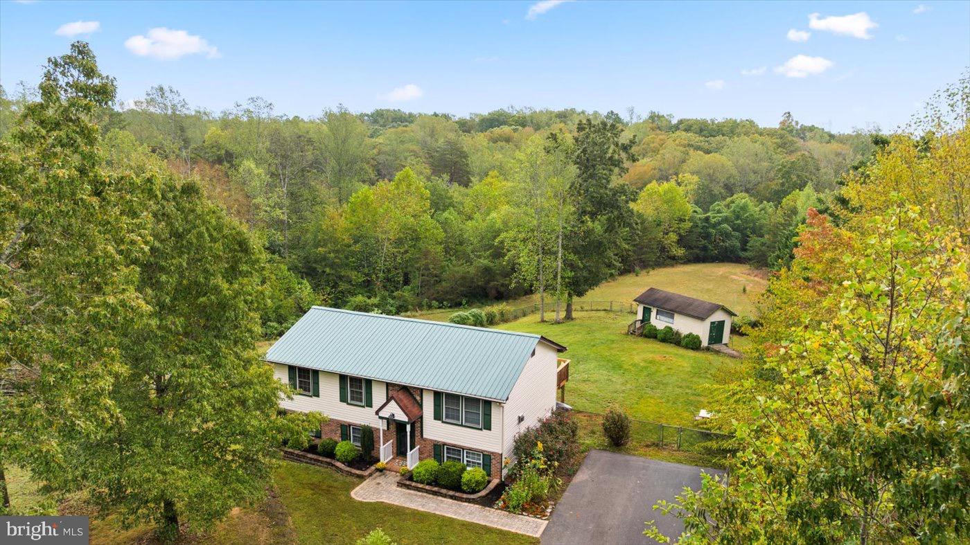 621 HOLLY CORNER ROAD