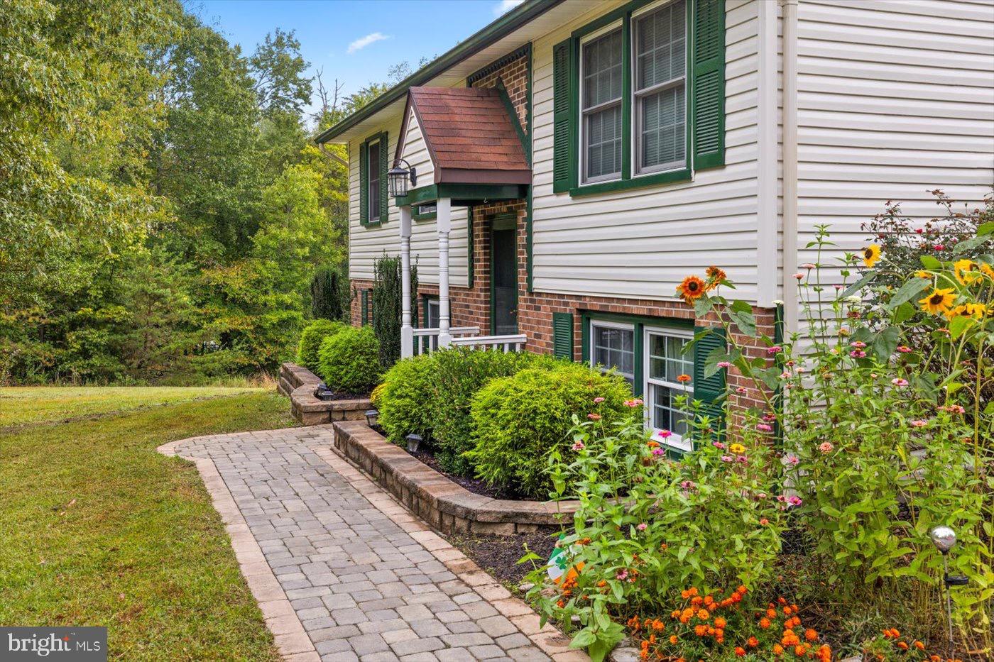 621 HOLLY CORNER ROAD