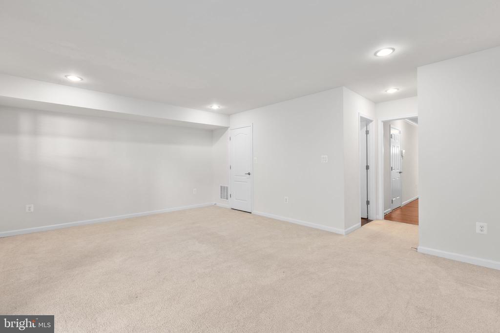 213 HIDDEN BROOK DRIVE