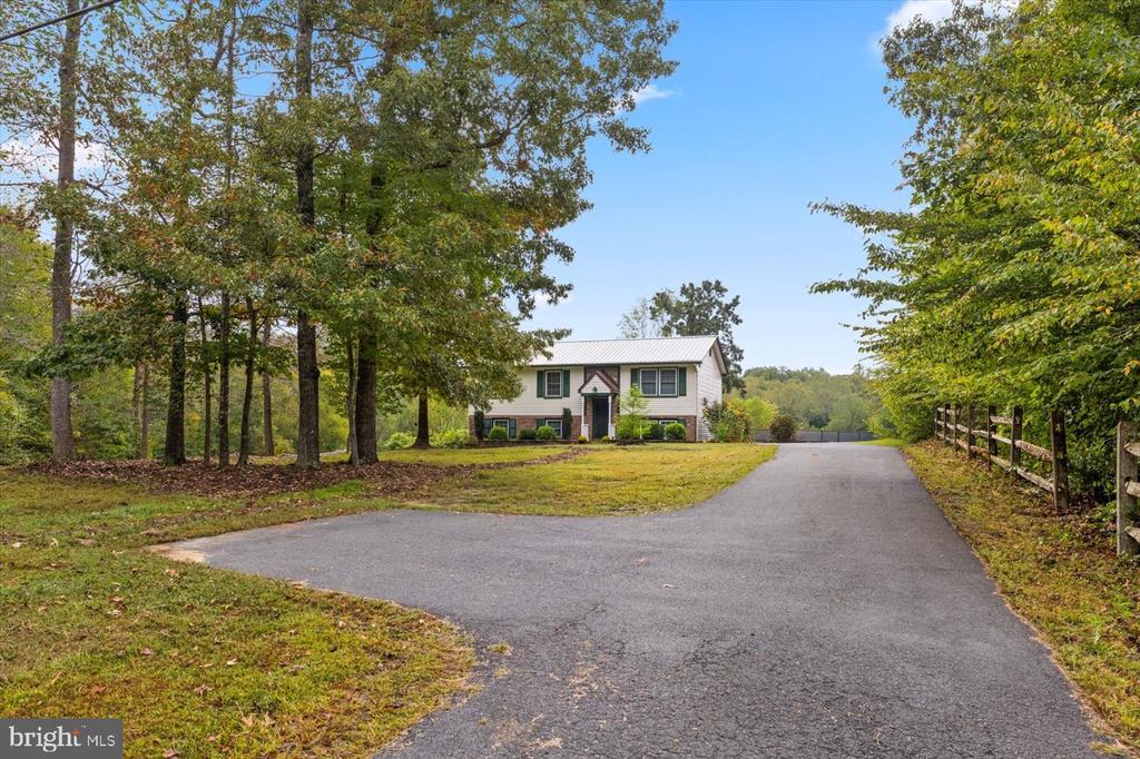 621 HOLLY CORNER ROAD