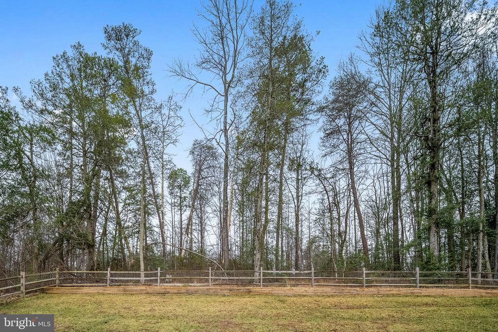 794 WHITE OAK ROAD