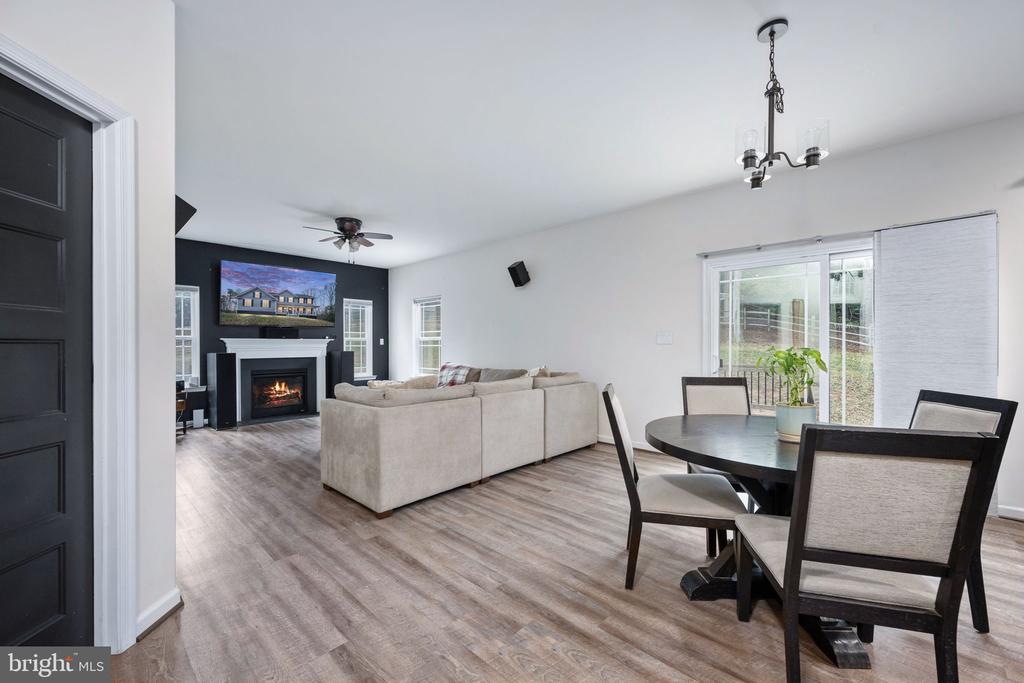 794 WHITE OAK ROAD