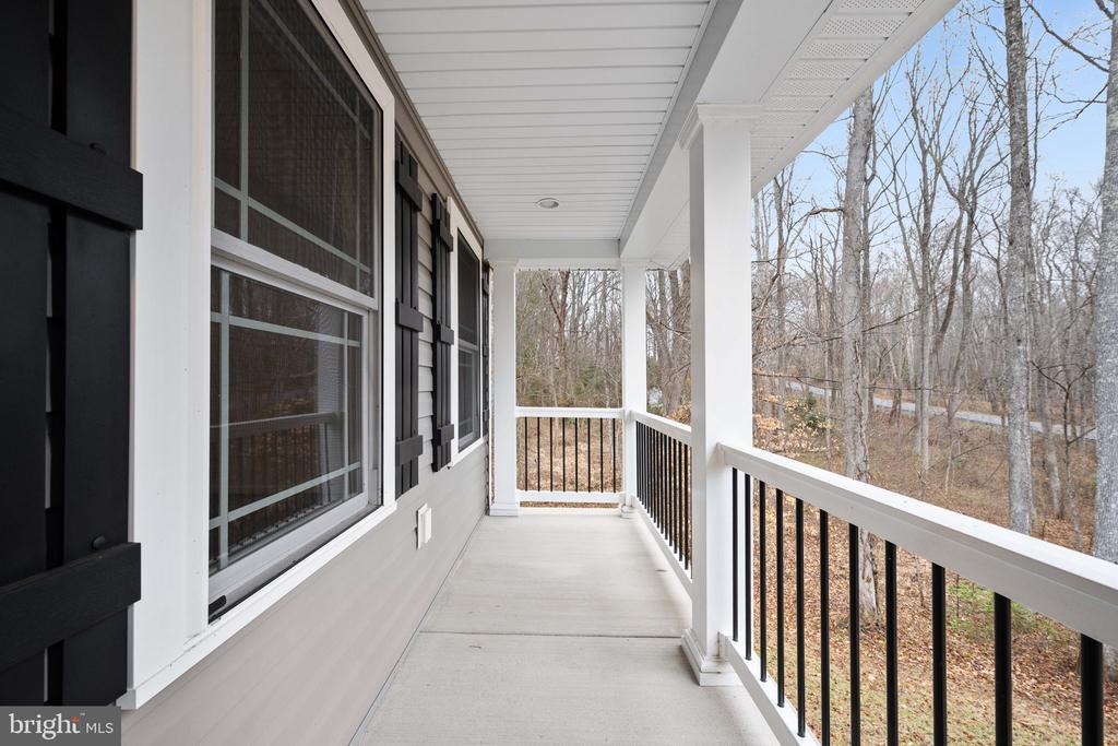 794 WHITE OAK ROAD