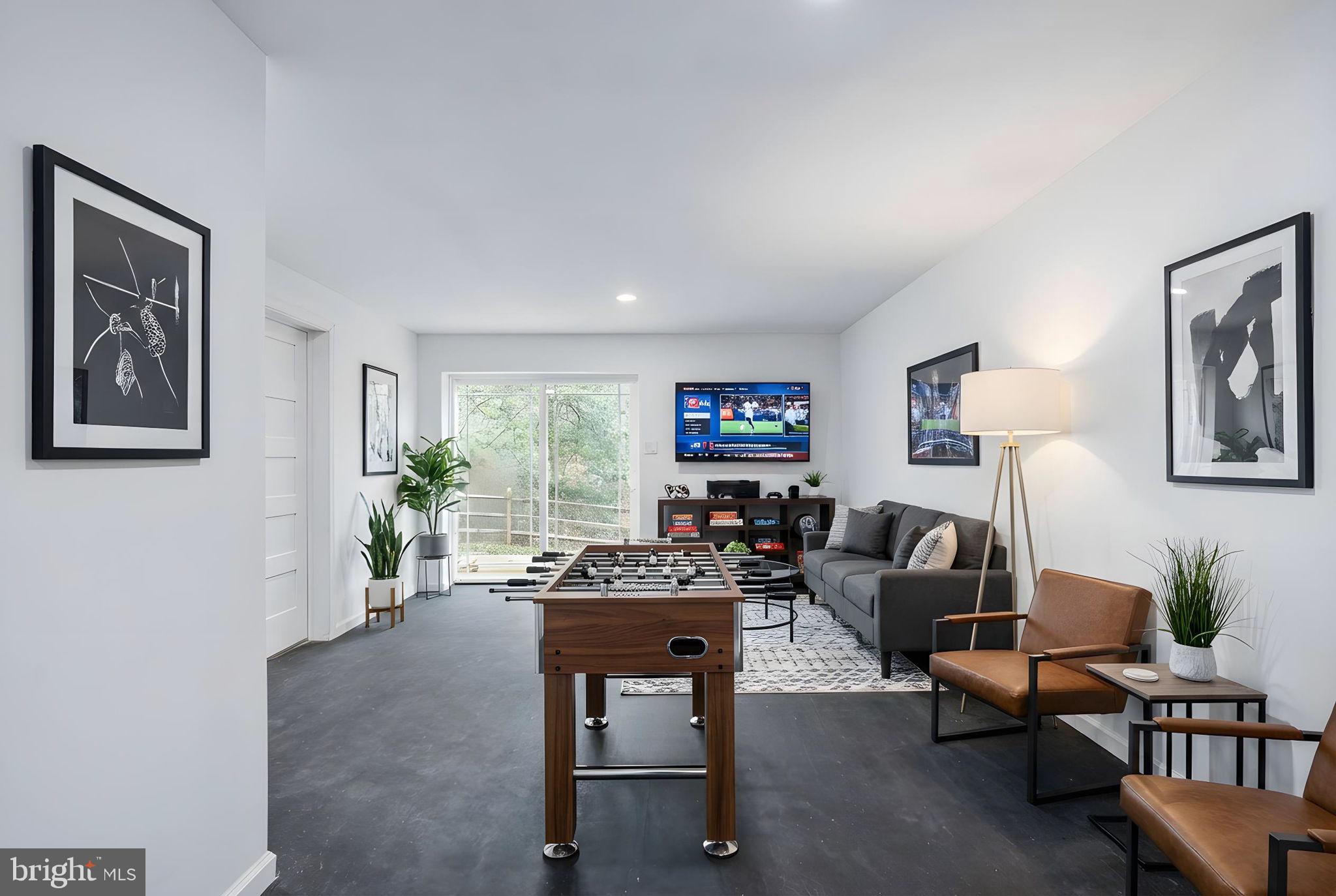 794 WHITE OAK ROAD