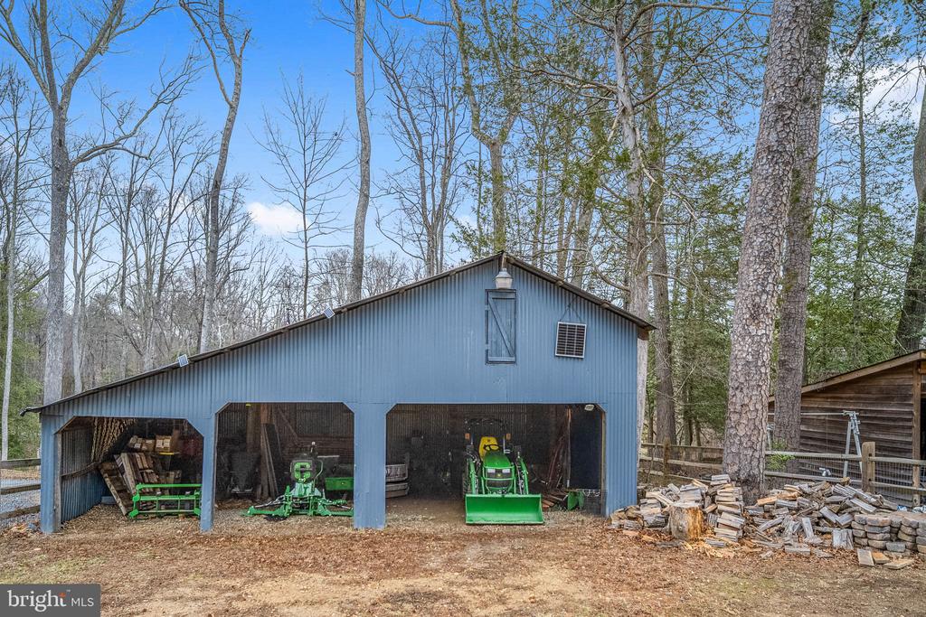 794 WHITE OAK ROAD