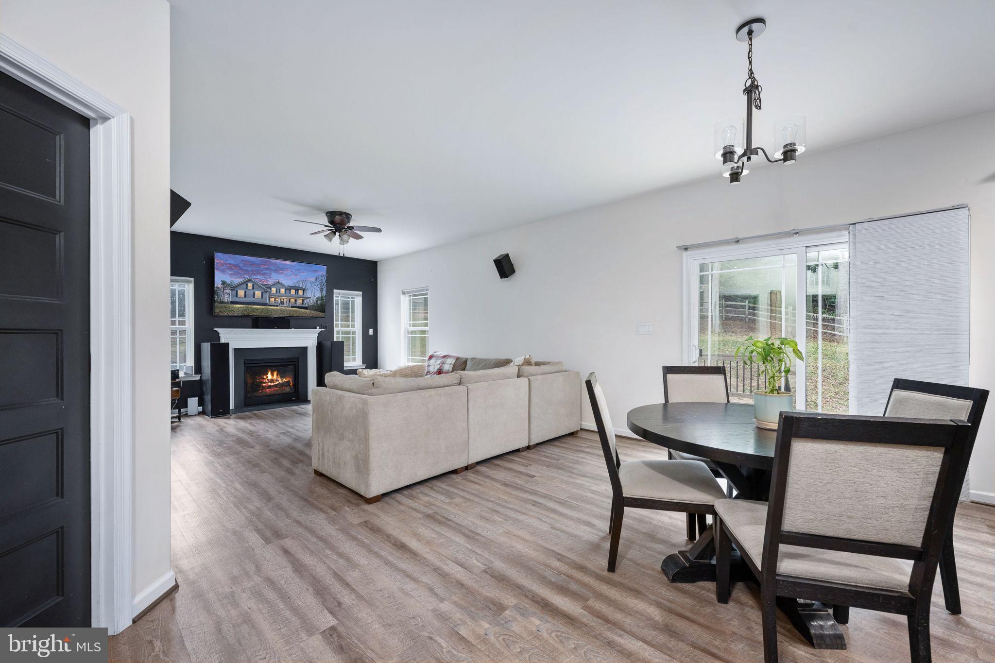 794 WHITE OAK ROAD