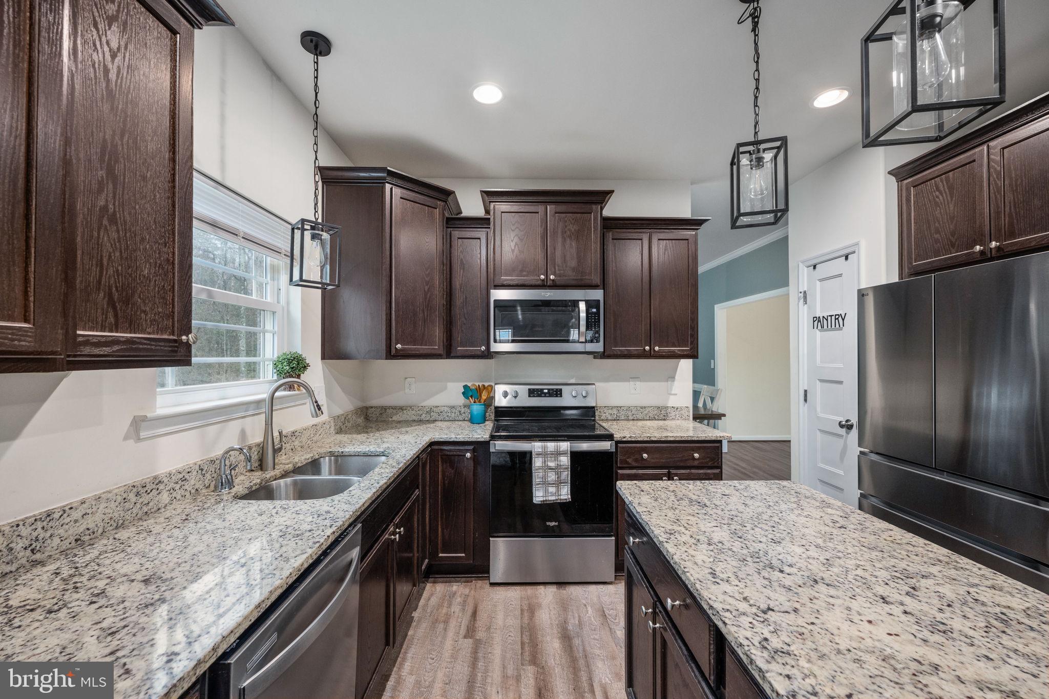 794 WHITE OAK ROAD