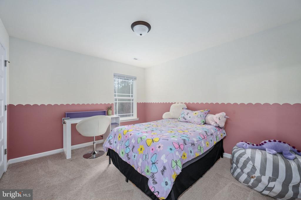 794 WHITE OAK ROAD