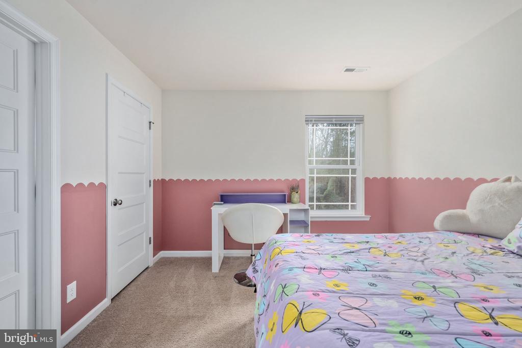 794 WHITE OAK ROAD