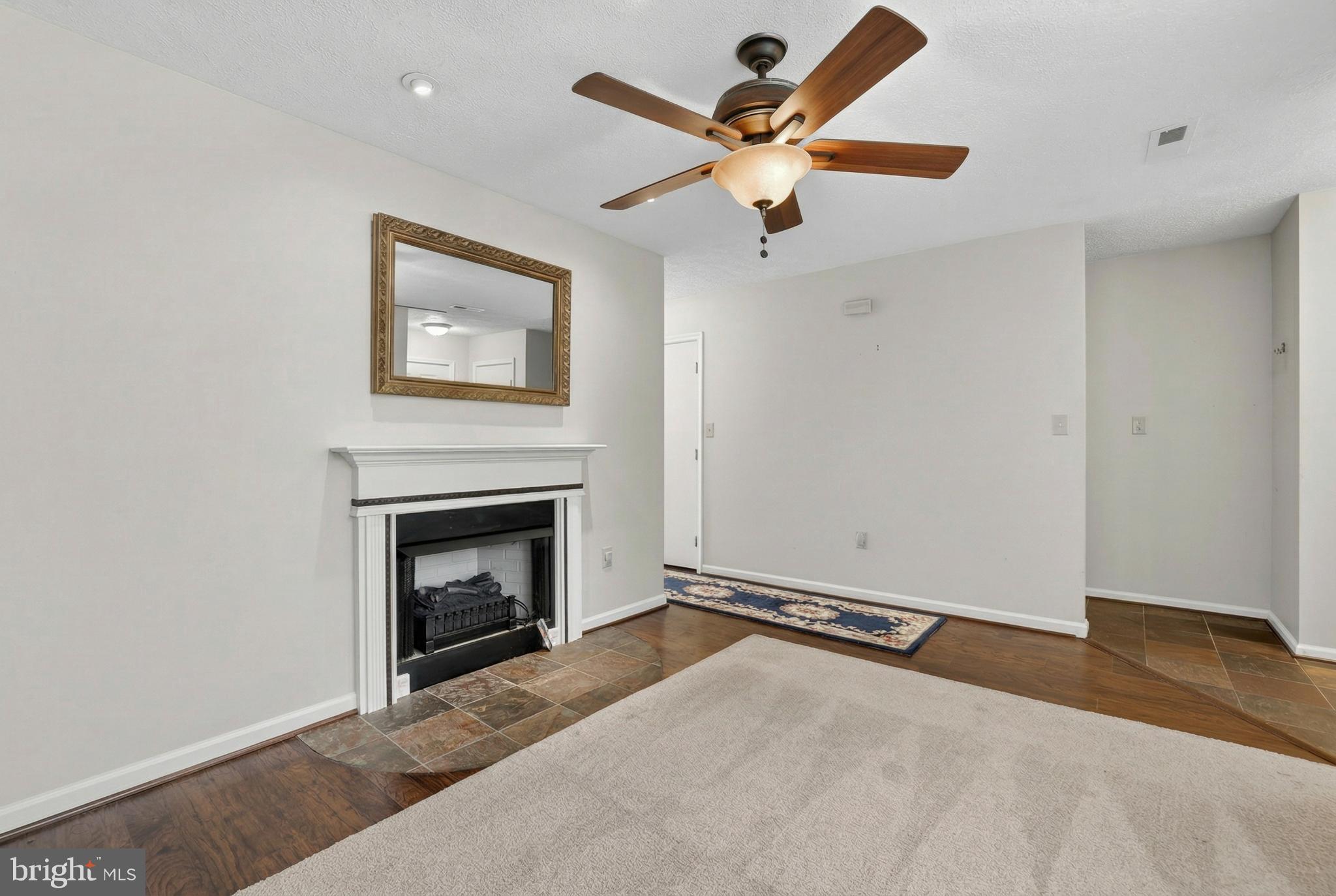 100 HERITAGE COMMONS DRIVE