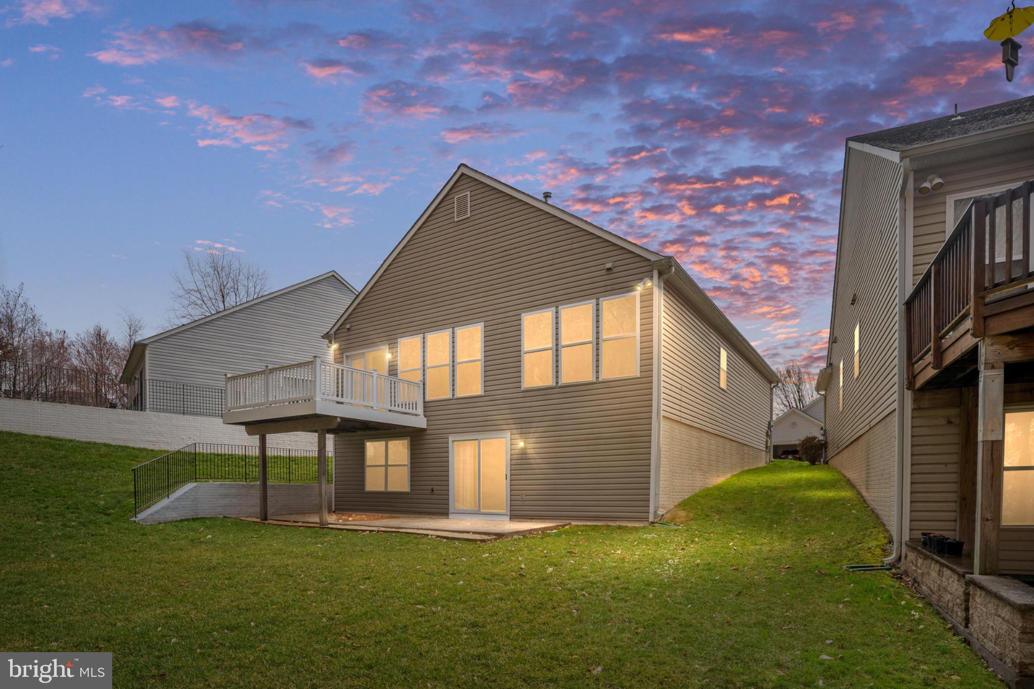 6 DAYTON CIRCLE