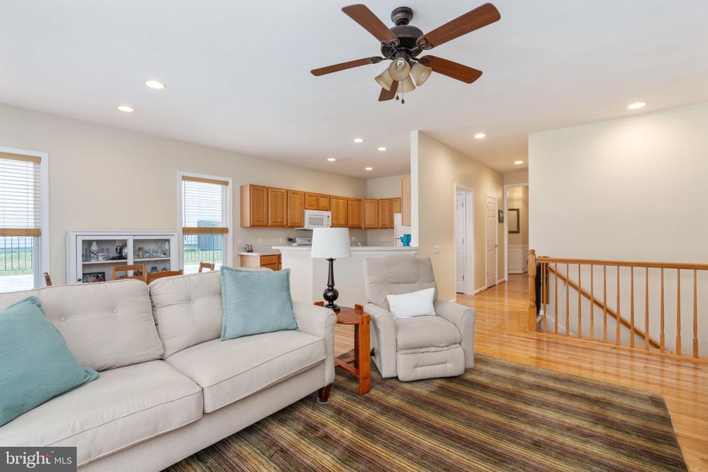 6 DAYTON CIRCLE