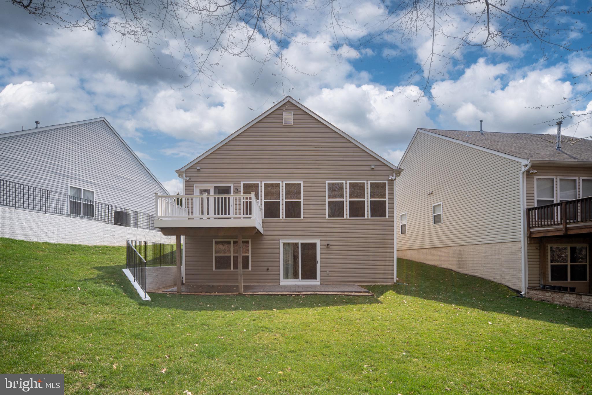 6 DAYTON CIRCLE