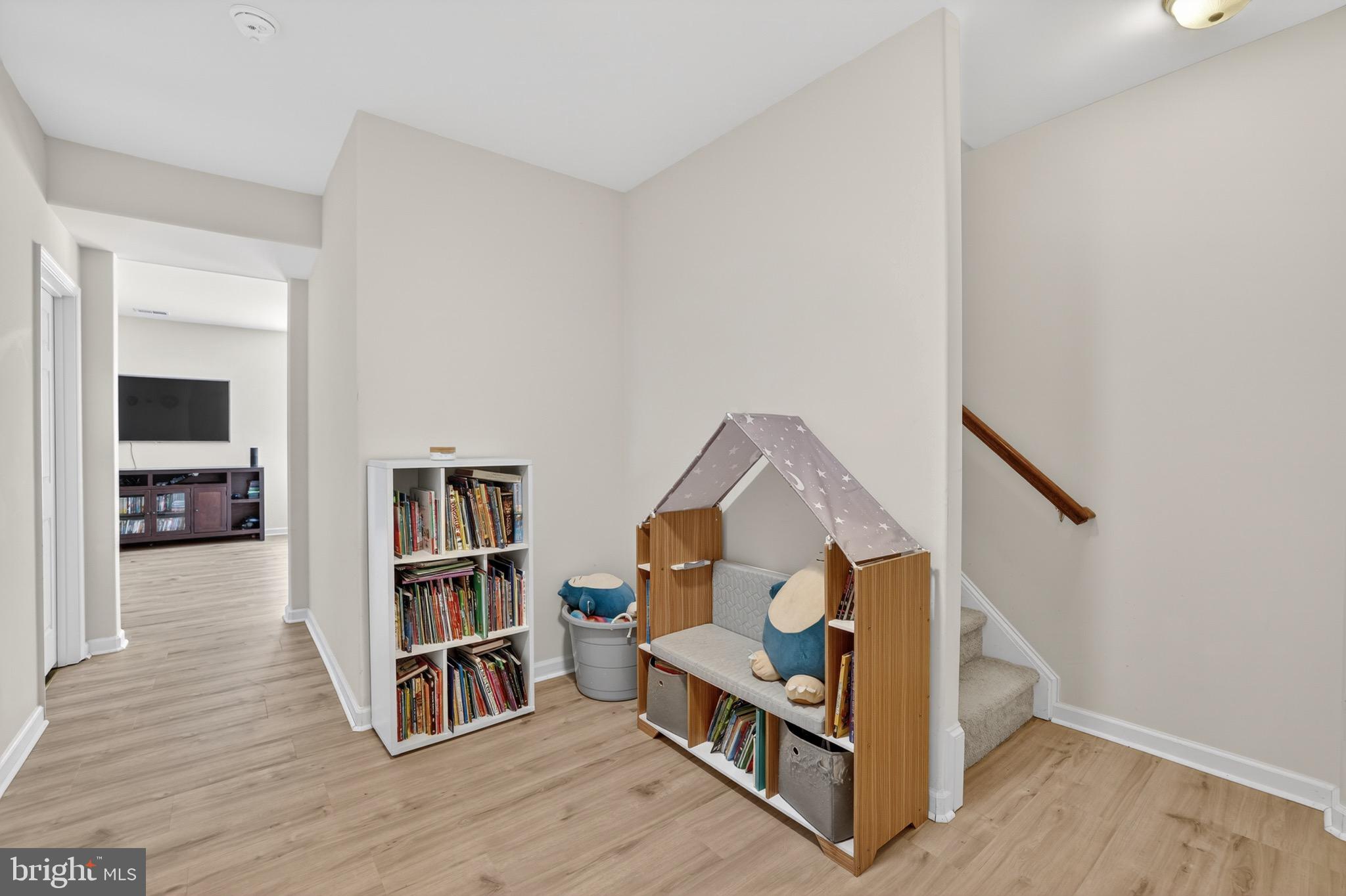 2225 CAMP GEARY LANE