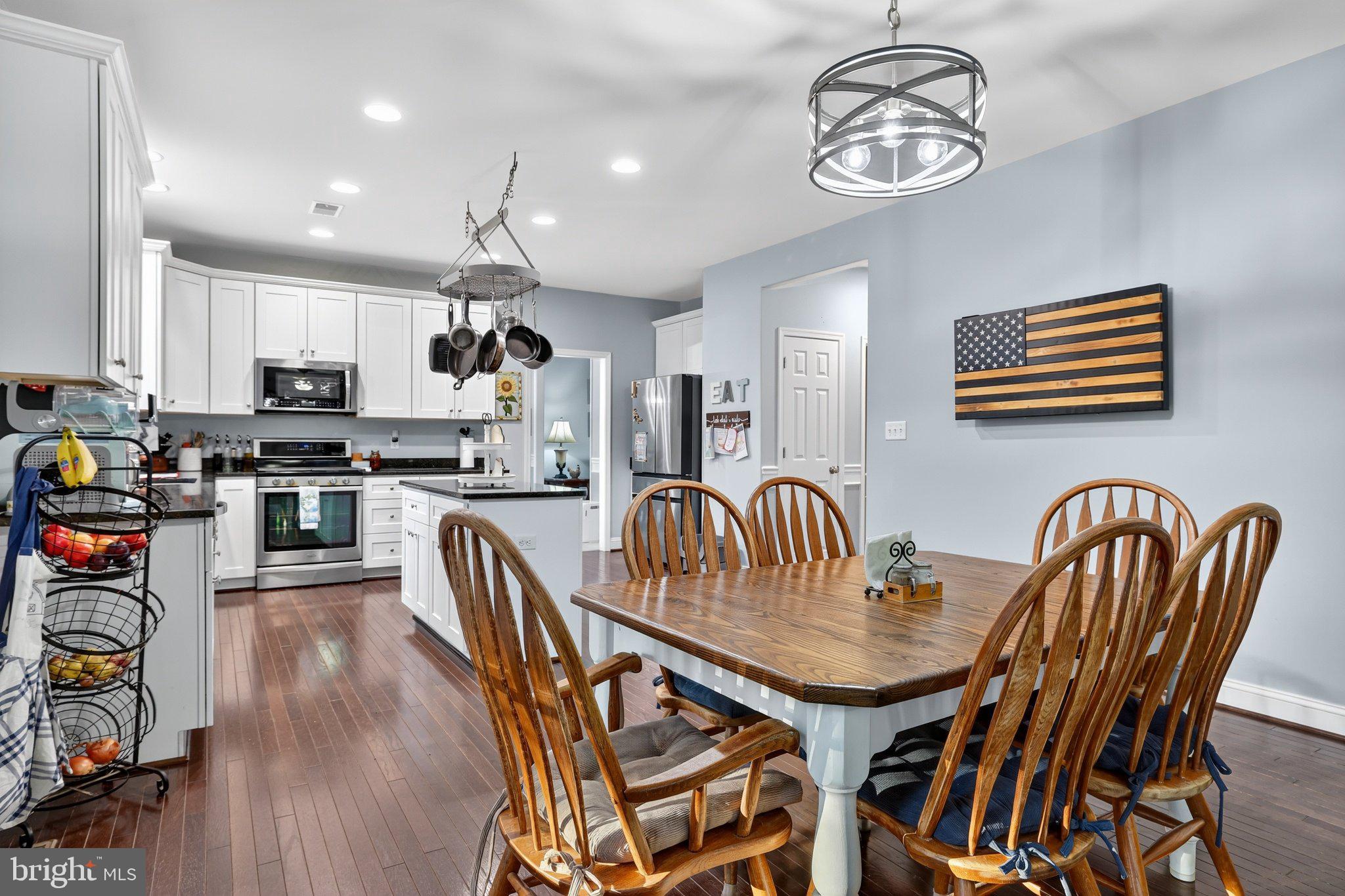 2225 CAMP GEARY LANE