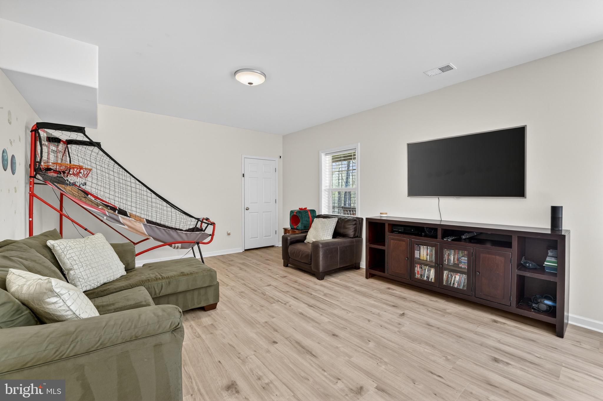 2225 CAMP GEARY LANE