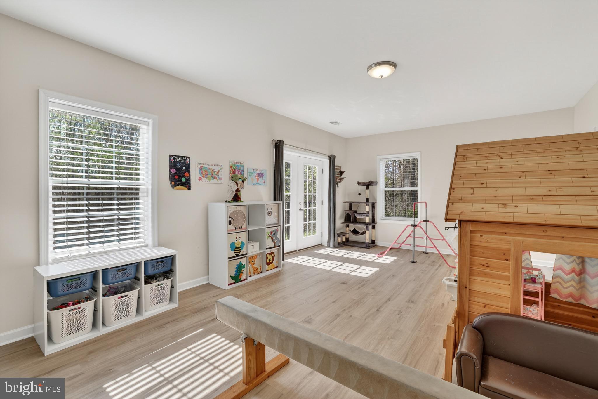 2225 CAMP GEARY LANE